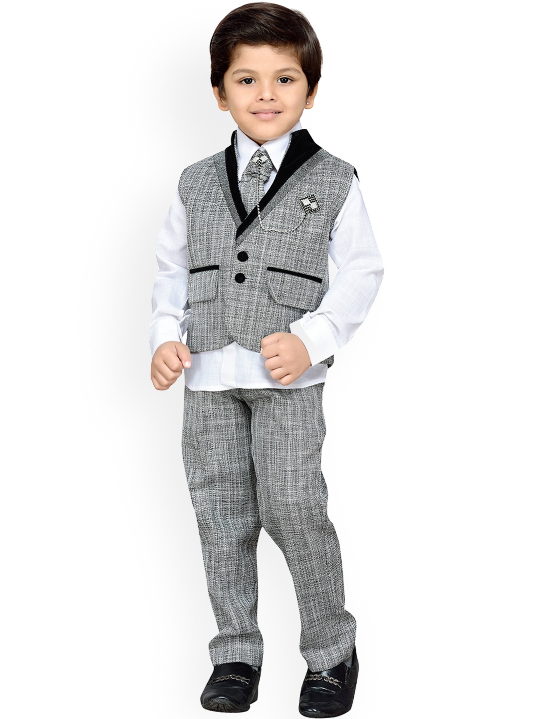 

Aj DEZInES Boys Grey & White Self Design Suit Set