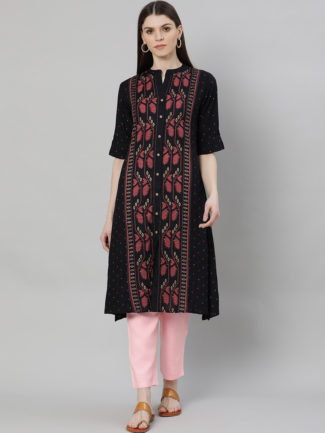 

GERUA Women Black Geometric Printed A-line Kurta