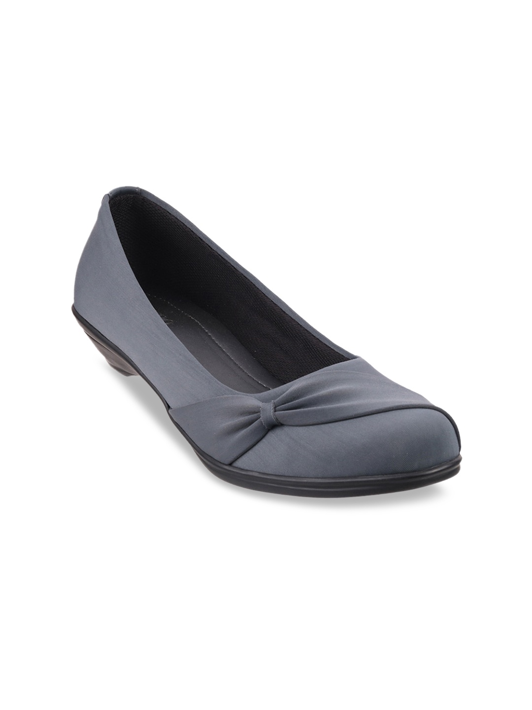 

Metro Women Grey Solid Comfort Pumps
