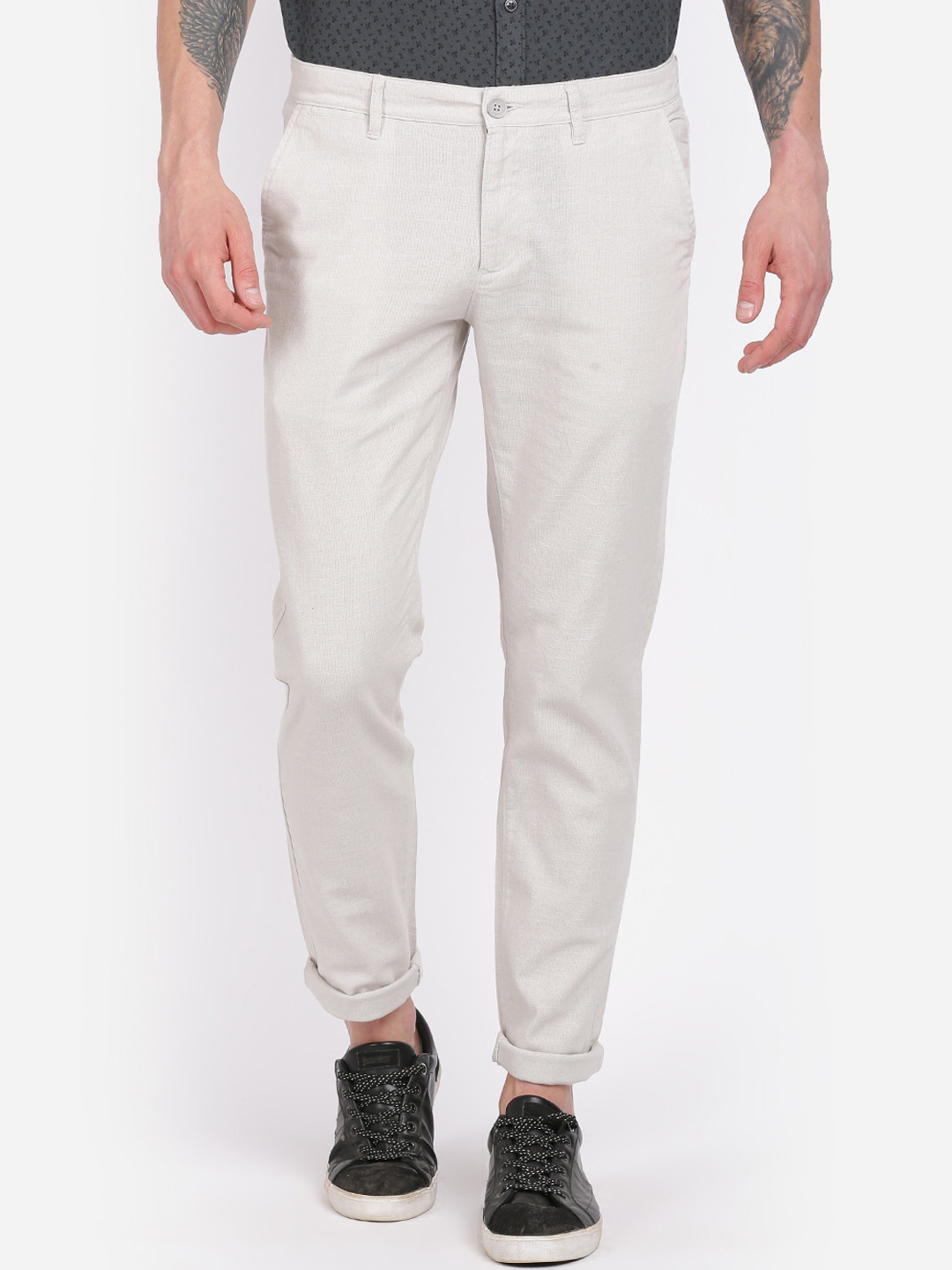 

Crocodile Men Cream-Coloured Slim Fit Solid Chinos