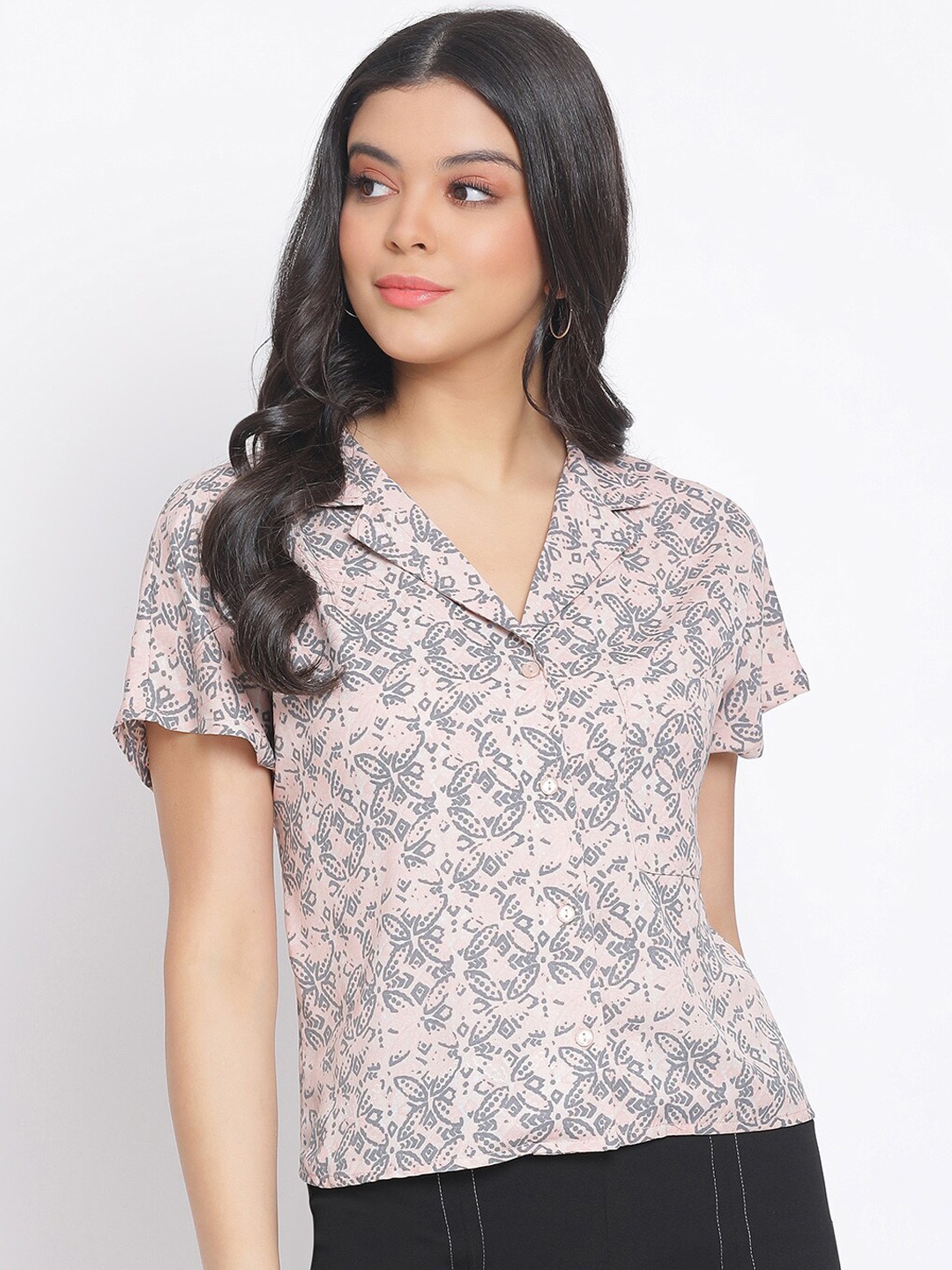 

Oxolloxo Women Pink & Grey Regular Fit Printed Casual Shirt