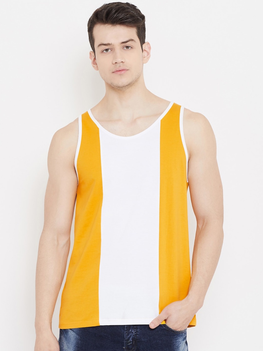 

Rodzen Men White & Yellow Colourblocked Round Neck T-shirt