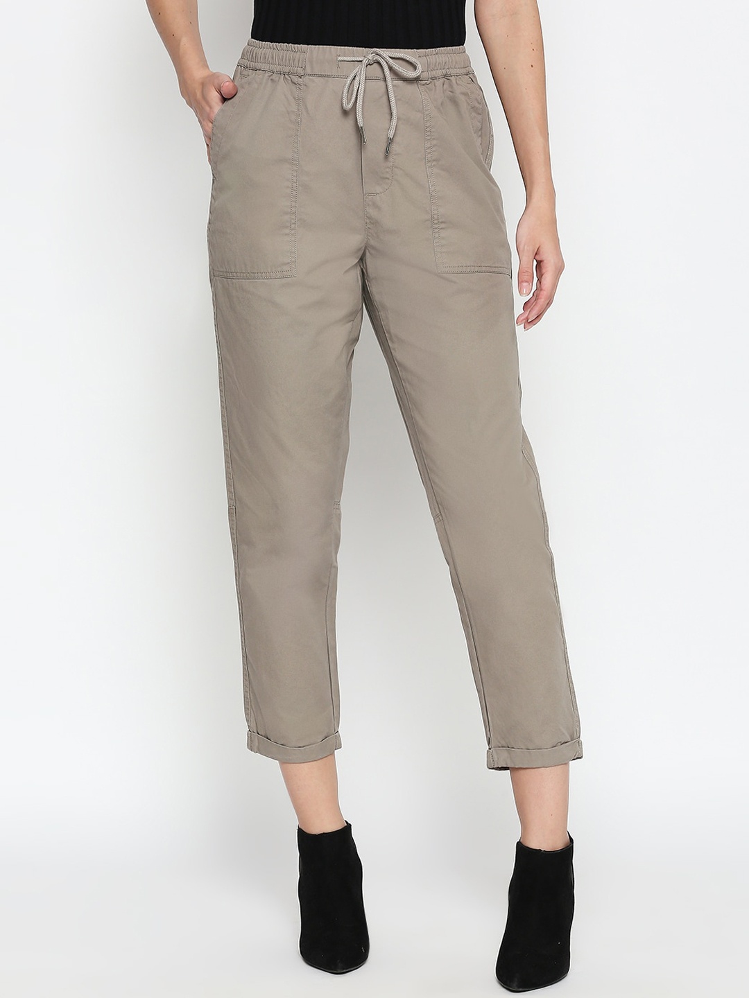 

Honey by Pantaloons Women Grey Regular Fit Solid Regular Trousers