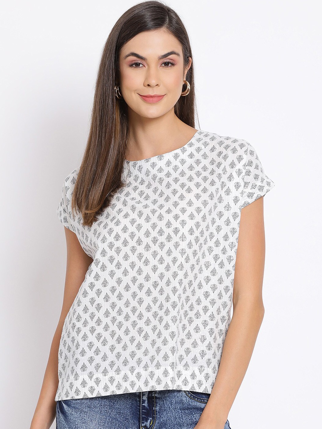 

Oxolloxo White Printed Top