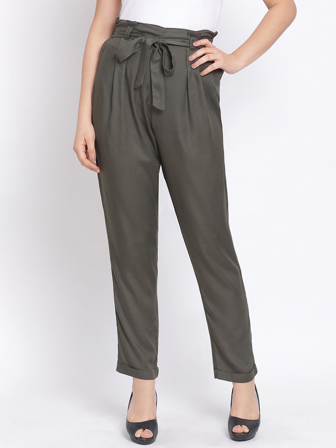 

Oxolloxo Women Green Regular Fit Solid Peg Trousers