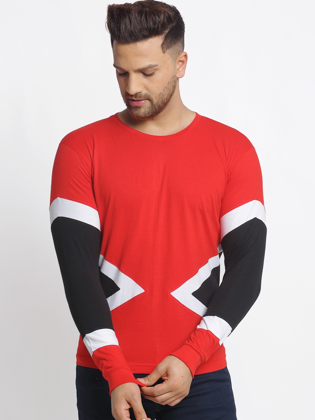 

Friskers Men Red Colourblocked Round Neck Cotton Pure Cotton T-shirt
