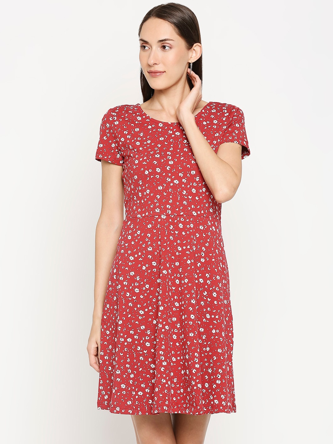 

Honey by Pantaloons Women Red Printed Fit and Flare Dress