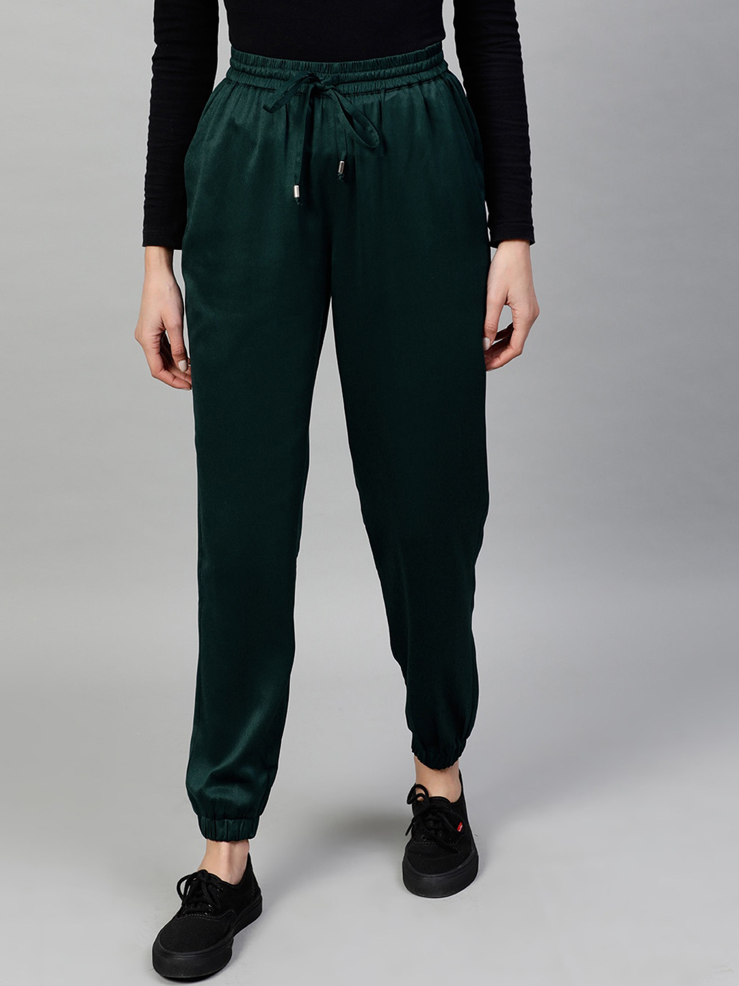 

STREET 9 Women Green Regular Fit Solid Joggers