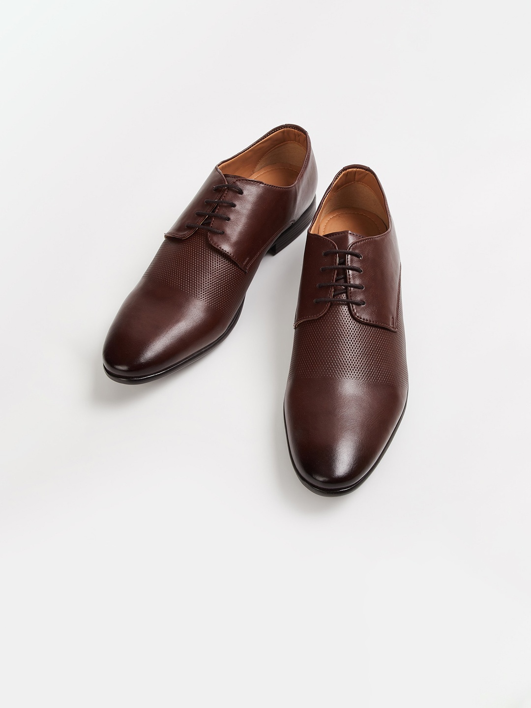 

CODE by Lifestyle Men Brown Textured Formal Derbys