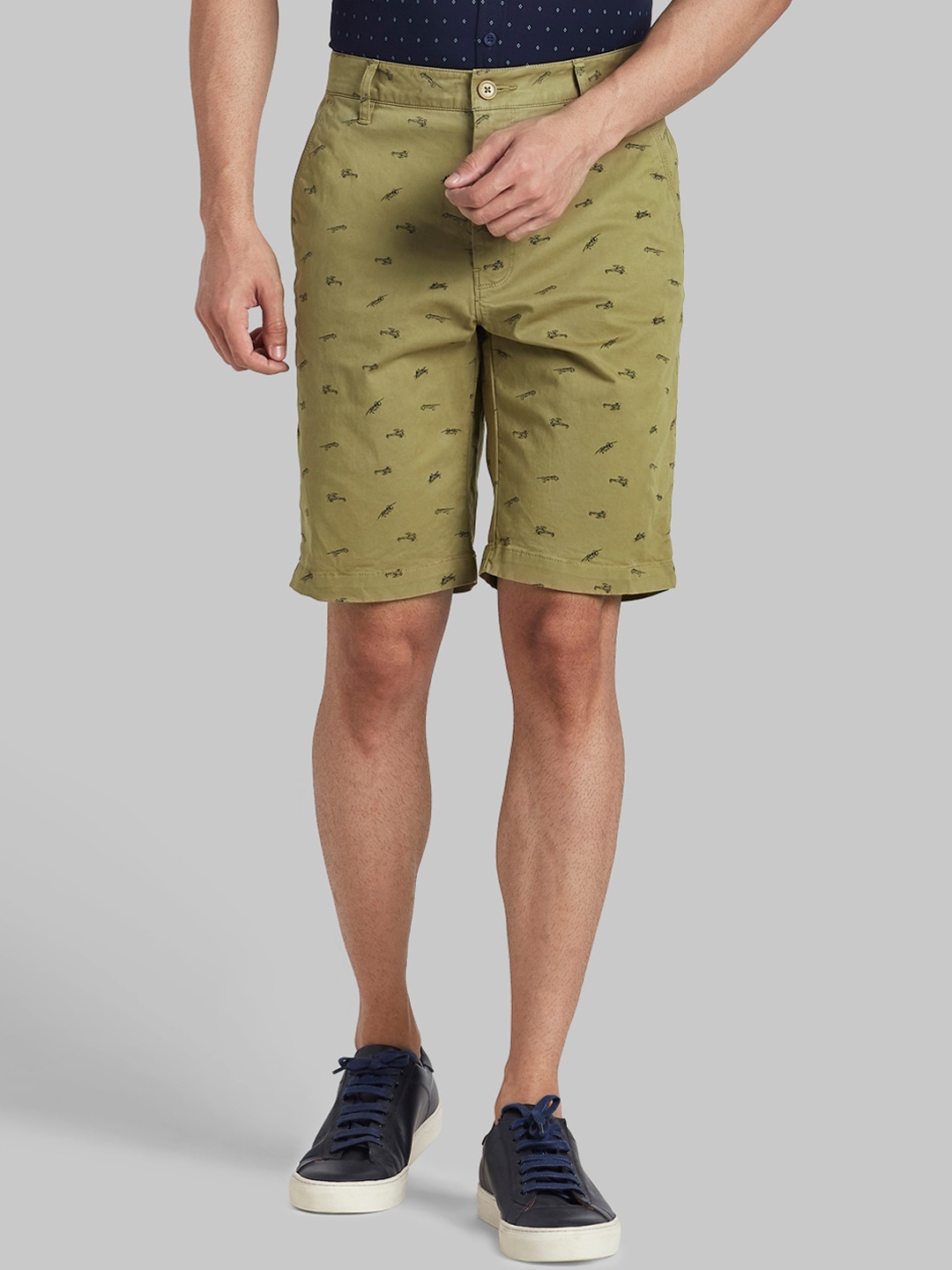 

Parx Men Khaki Printed Regular Fit Regular Shorts