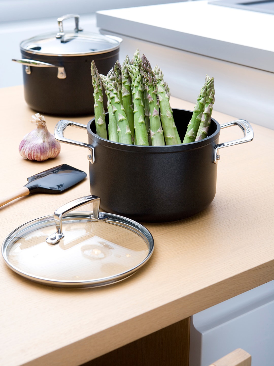 

LE CREUSET Black & Transparent Solid Casserole With Lid 24 cm