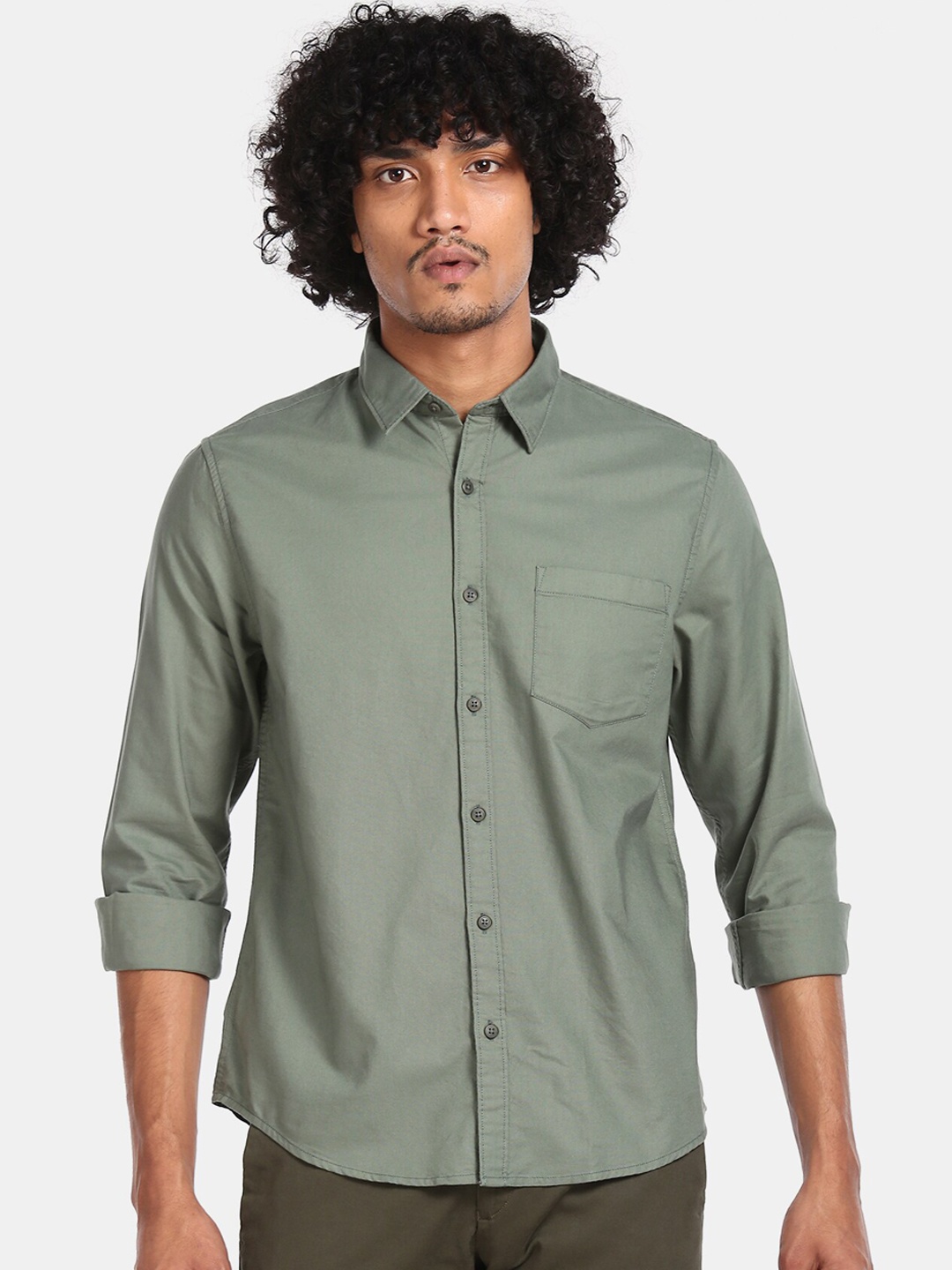 

Ruggers Men Green Regular Fit Solid Cotton Casual Shirt