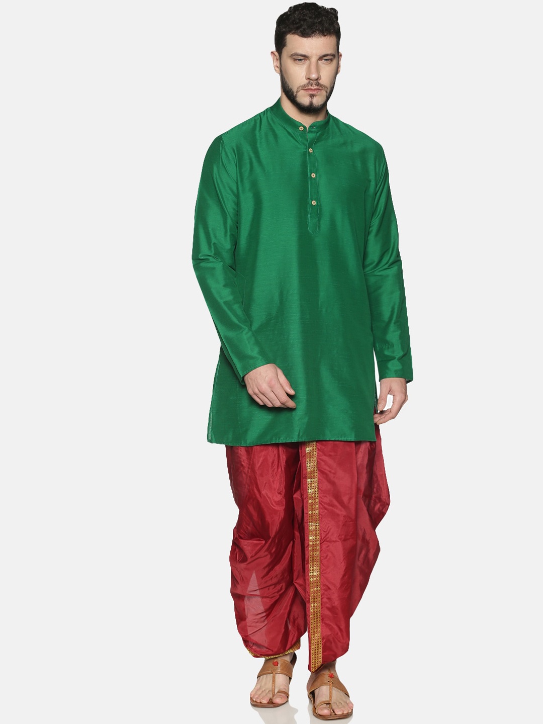 

TATTVA Men Green & Red Solid Kurta with Dhoti Pants