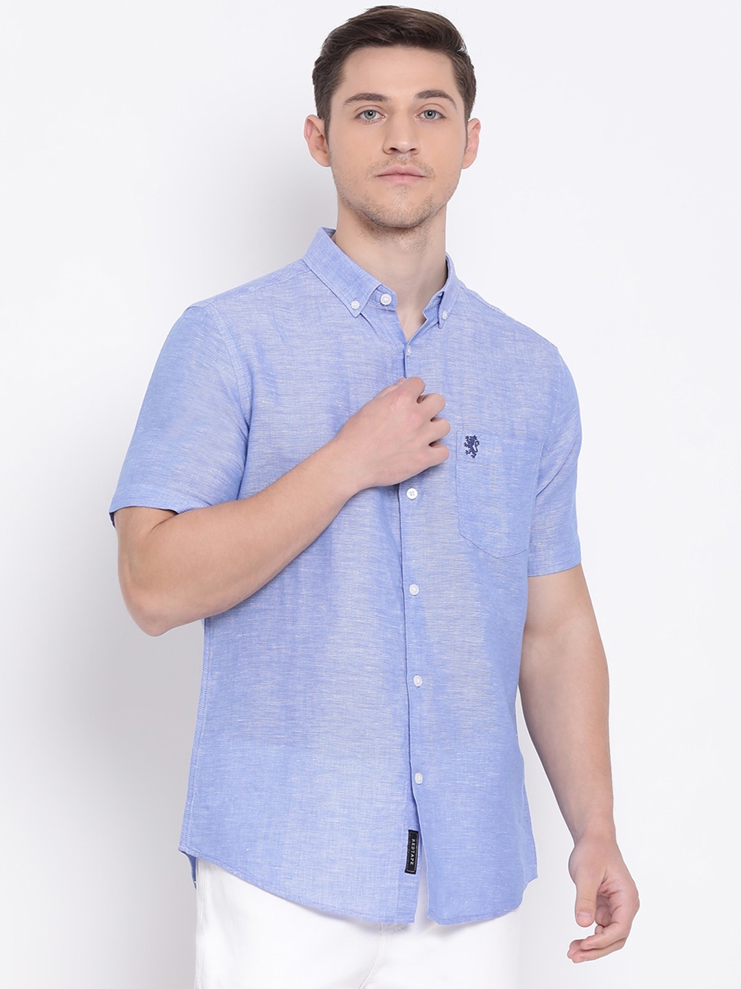 

Red Tape Men Blue Regular Fit Solid Casual Shirt