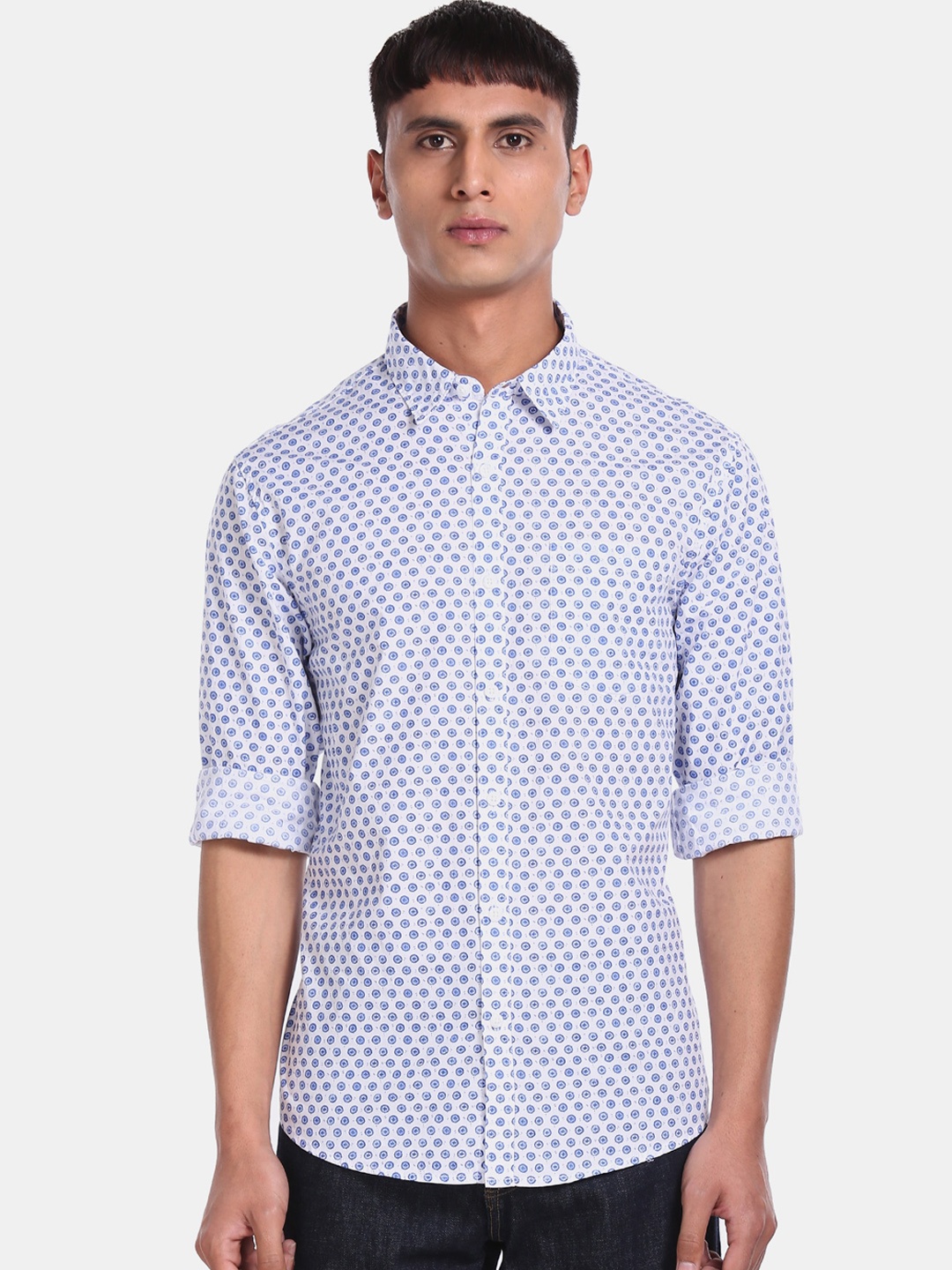 

Ruggers Men White & Blue Regular Fit Printed Cotton Casual Shirt