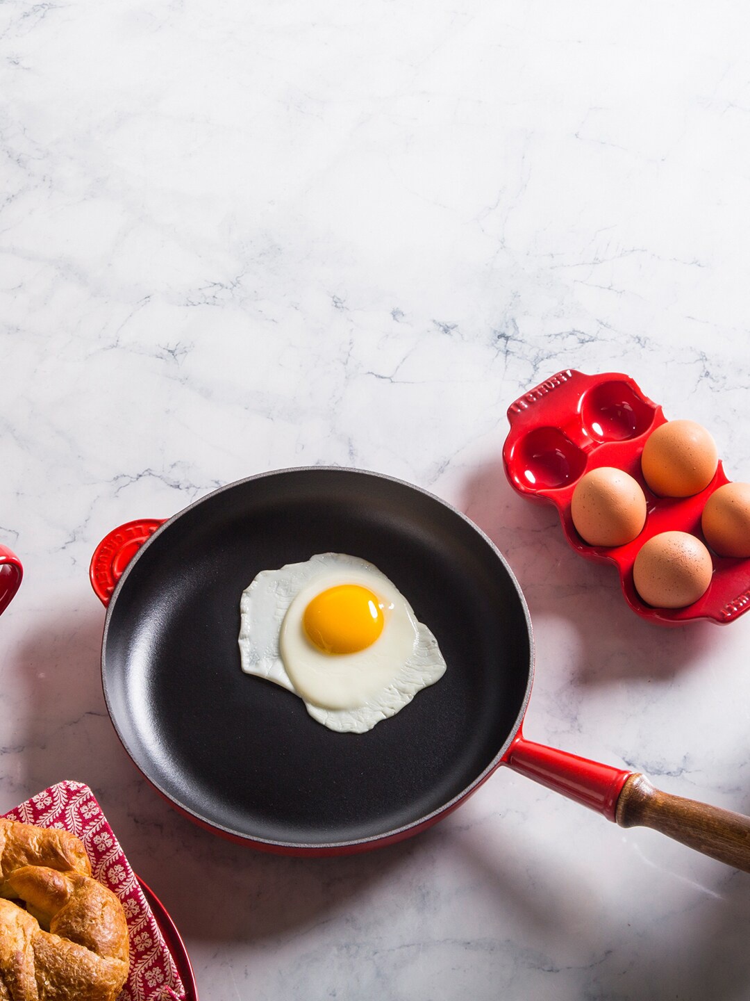 

LE CREUSET Black & Red Frying Pan With Wooden Handle 26 cm