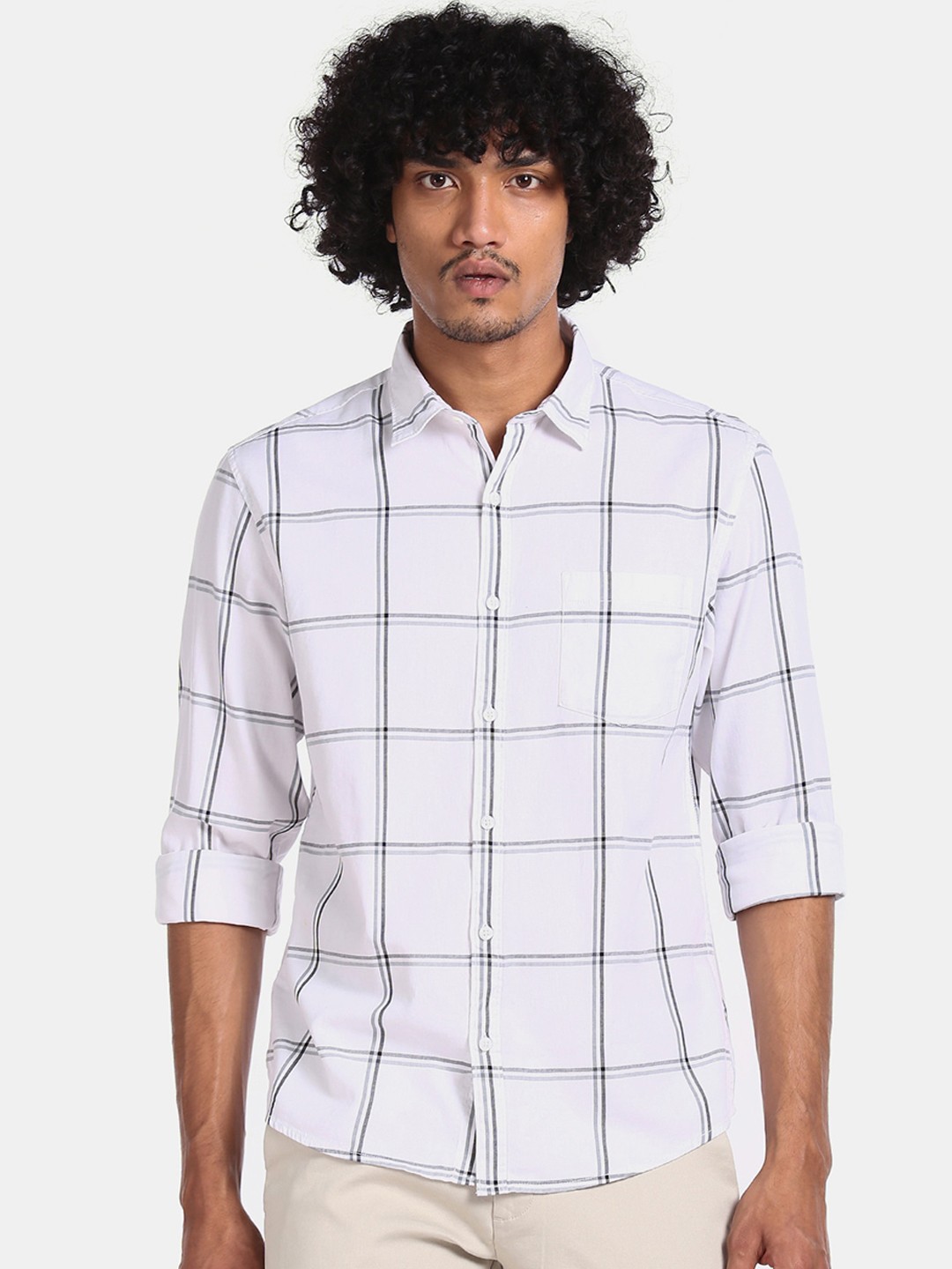 

Ruggers Men White & Black Regular Fit Checked Cotton Casual Shirt