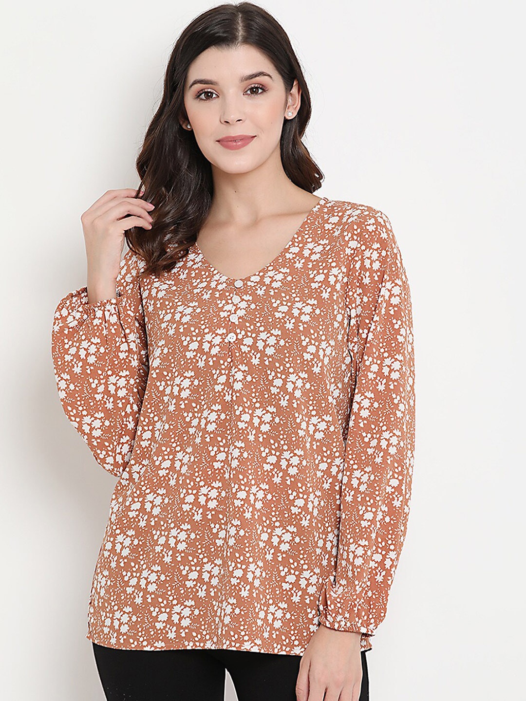 

THREAD MUSTER Women Brown & White Floral Print Bishop Sleeves Crepe Top