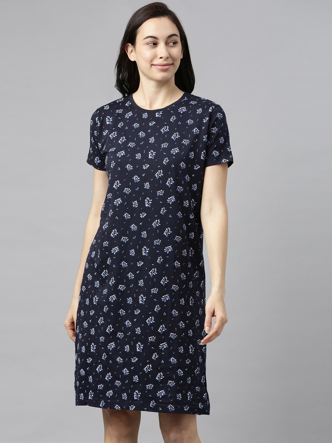 

Kryptic Navy Blue Printed Nightdress