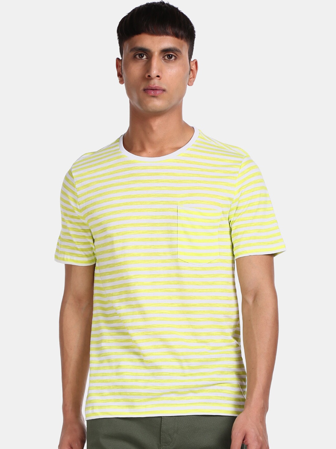 

Cherokee Men Yellow Striped Round Neck Cotton Pure Cotton T-shirt