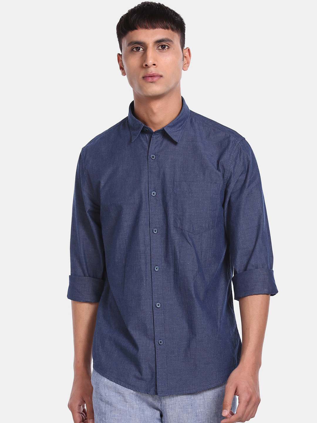 

Ruggers Men Blue Regular Fit Solid Casual Shirt