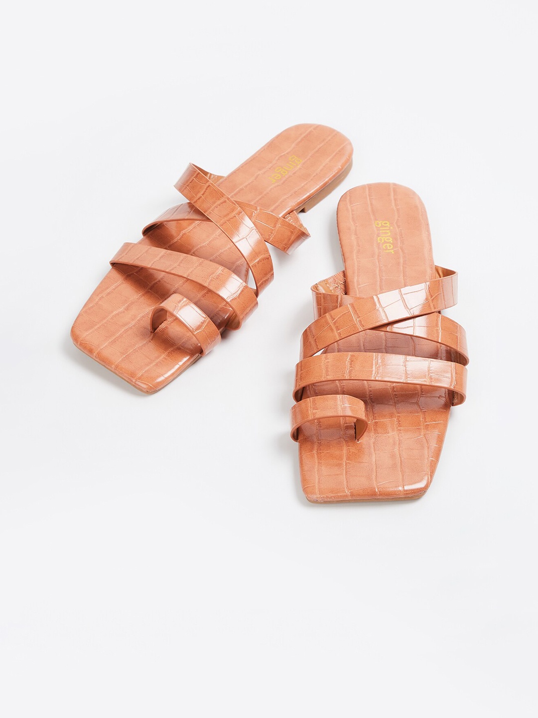 

Ginger by Lifestyle Women Tan Brown Textured PU One Toe Flats
