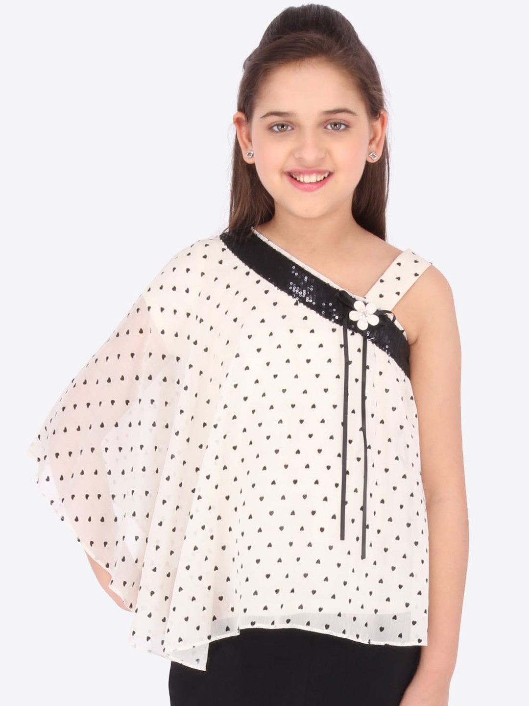 

CUTECUMBER Cream-Coloured Printed Flared Sleeves Chiffon Top