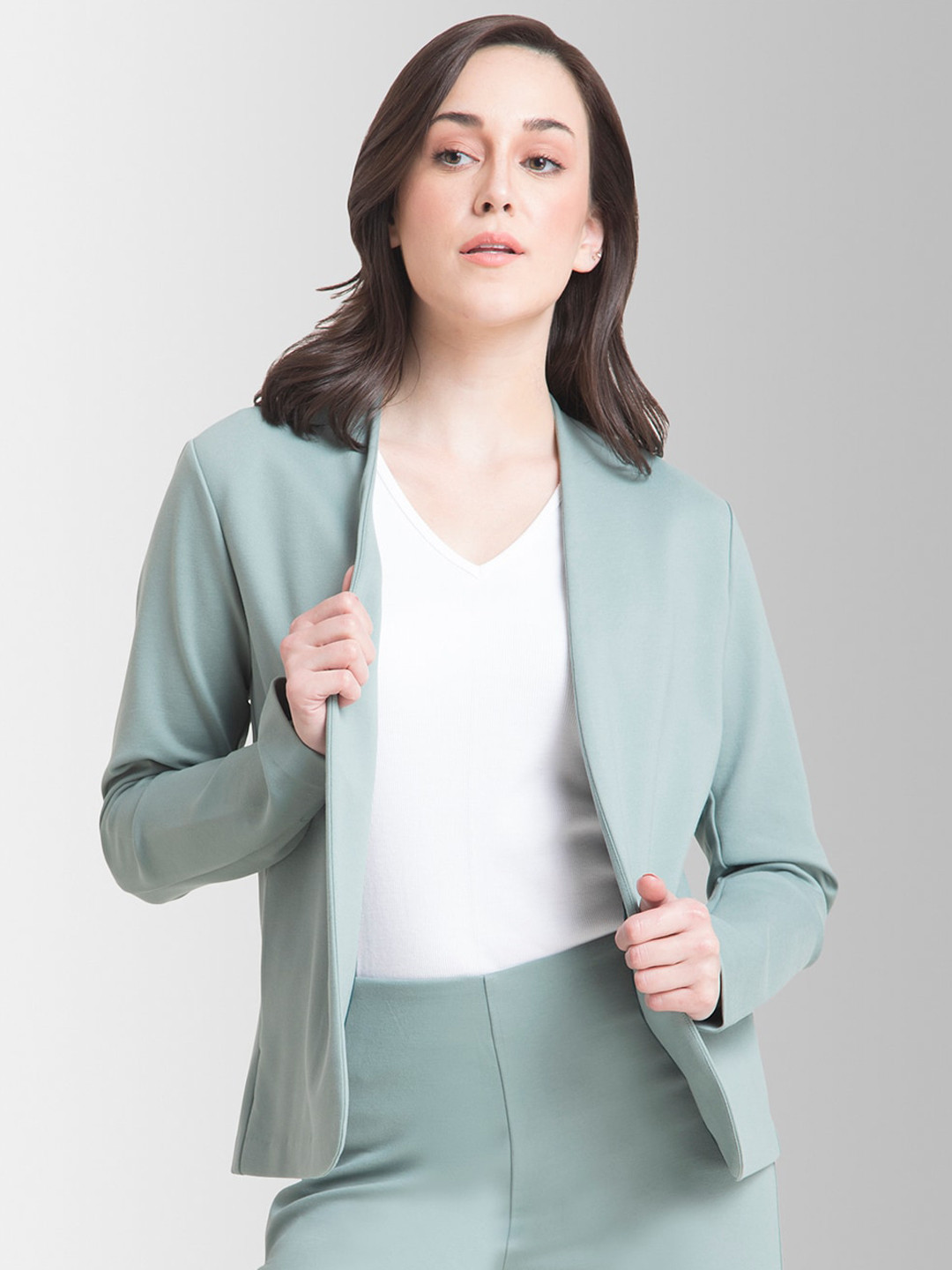 

FableStreet Women Green LivIn Solid Open Front Blazer