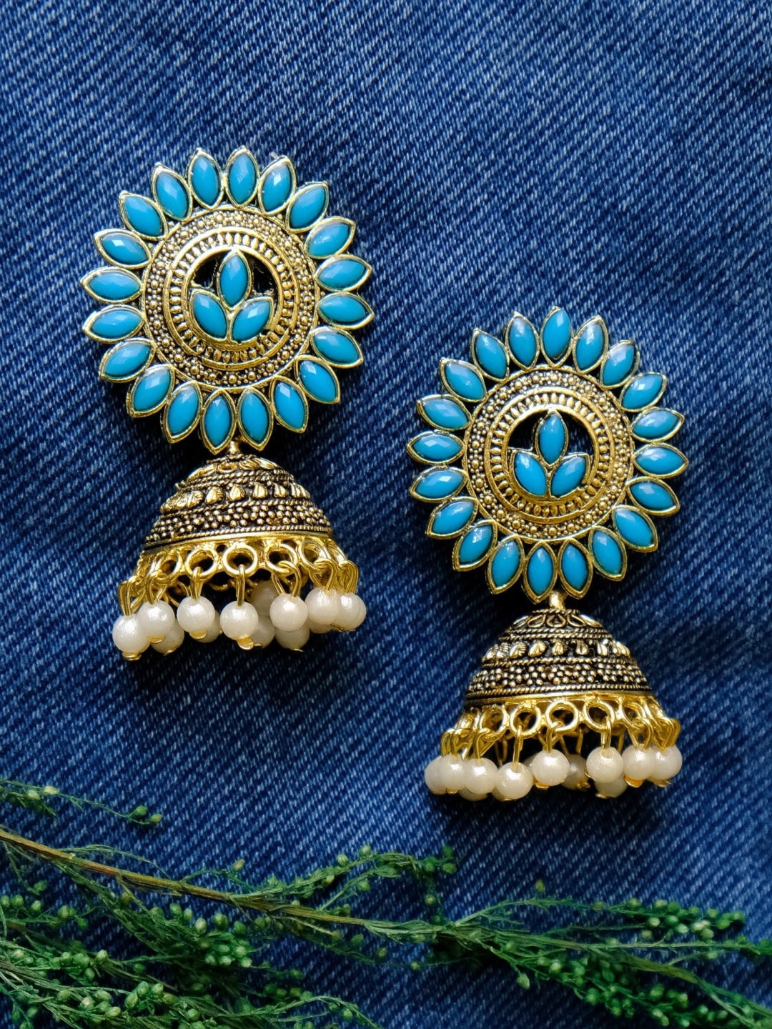 

Crunchy Fashion Blue & Gold-Plated Kundan Classic Jhumkas
