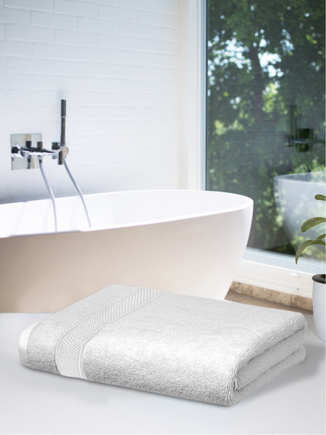 

Kuber Industries White Solid 500 GSM Cotton Bath Towel