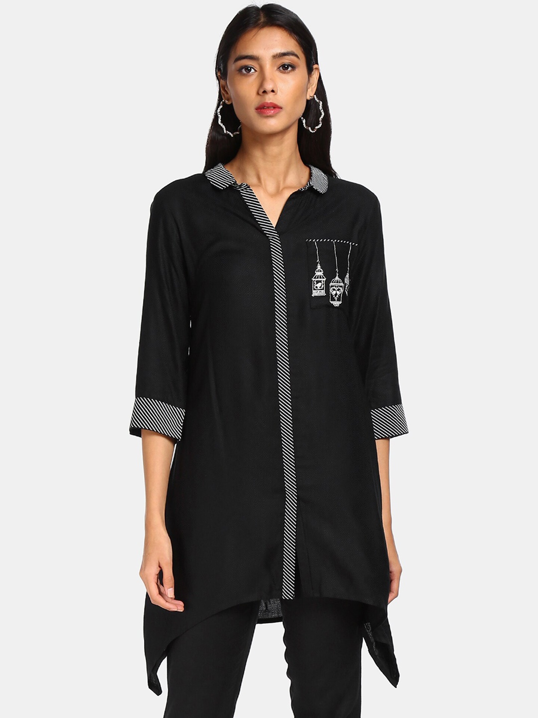 

Karigari Women Black Kurta