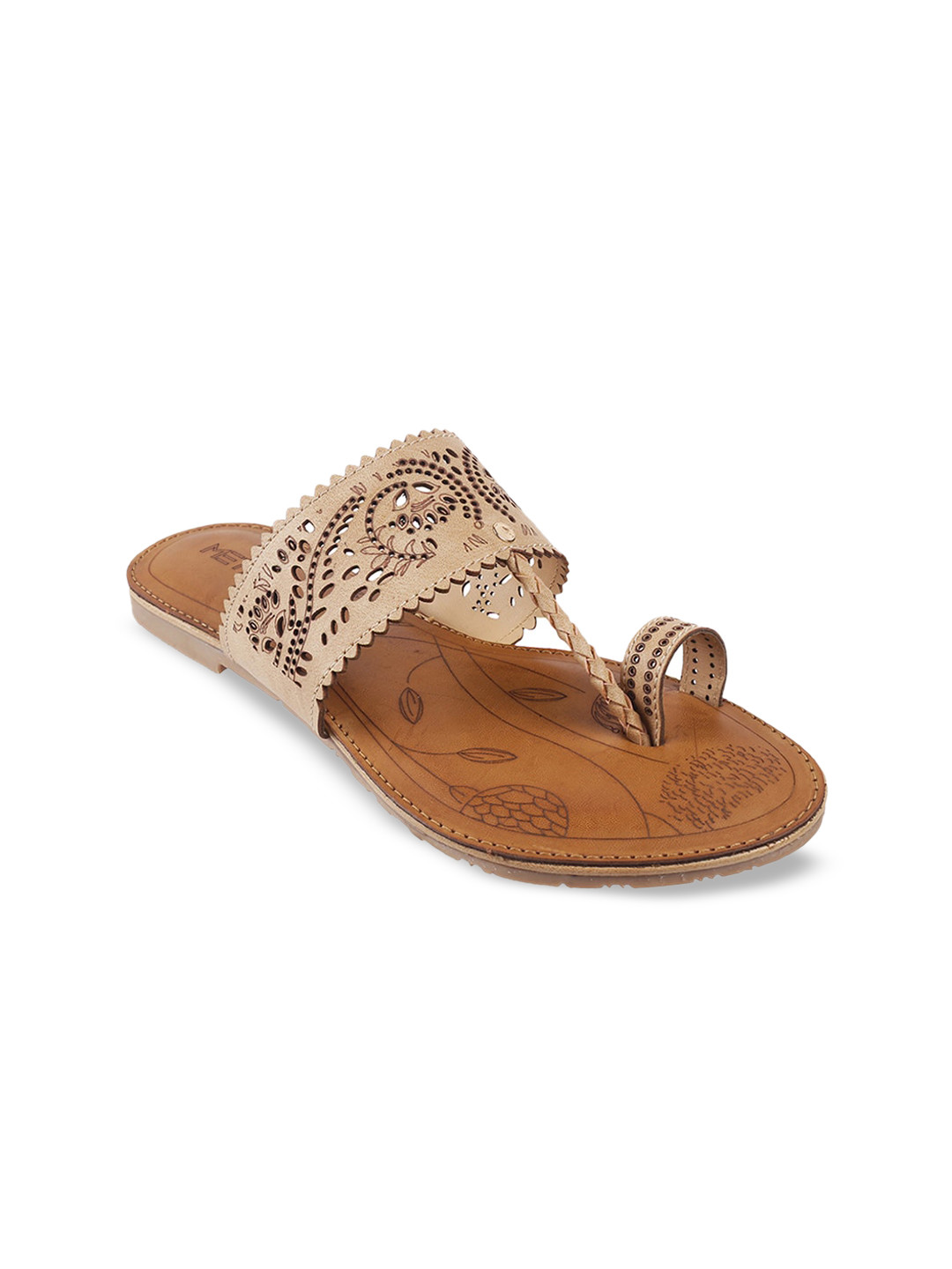 

Metro Women Beige Textured One Toe Flats