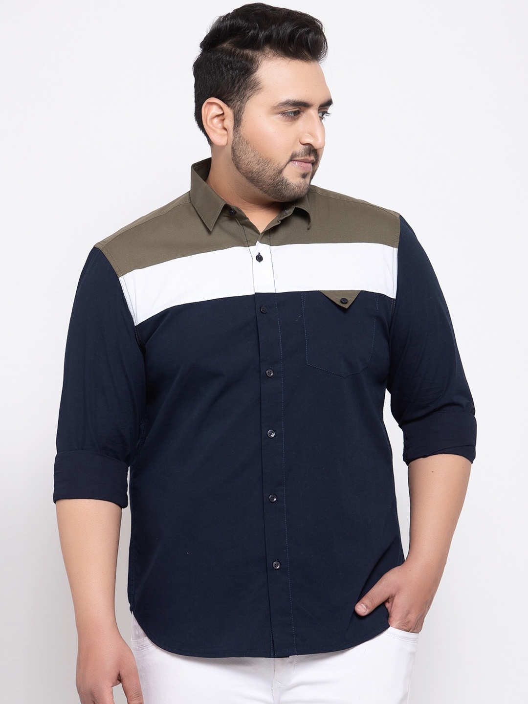 

plusS Men Navy Blue & White Regular Fit Striped Casual Shirt