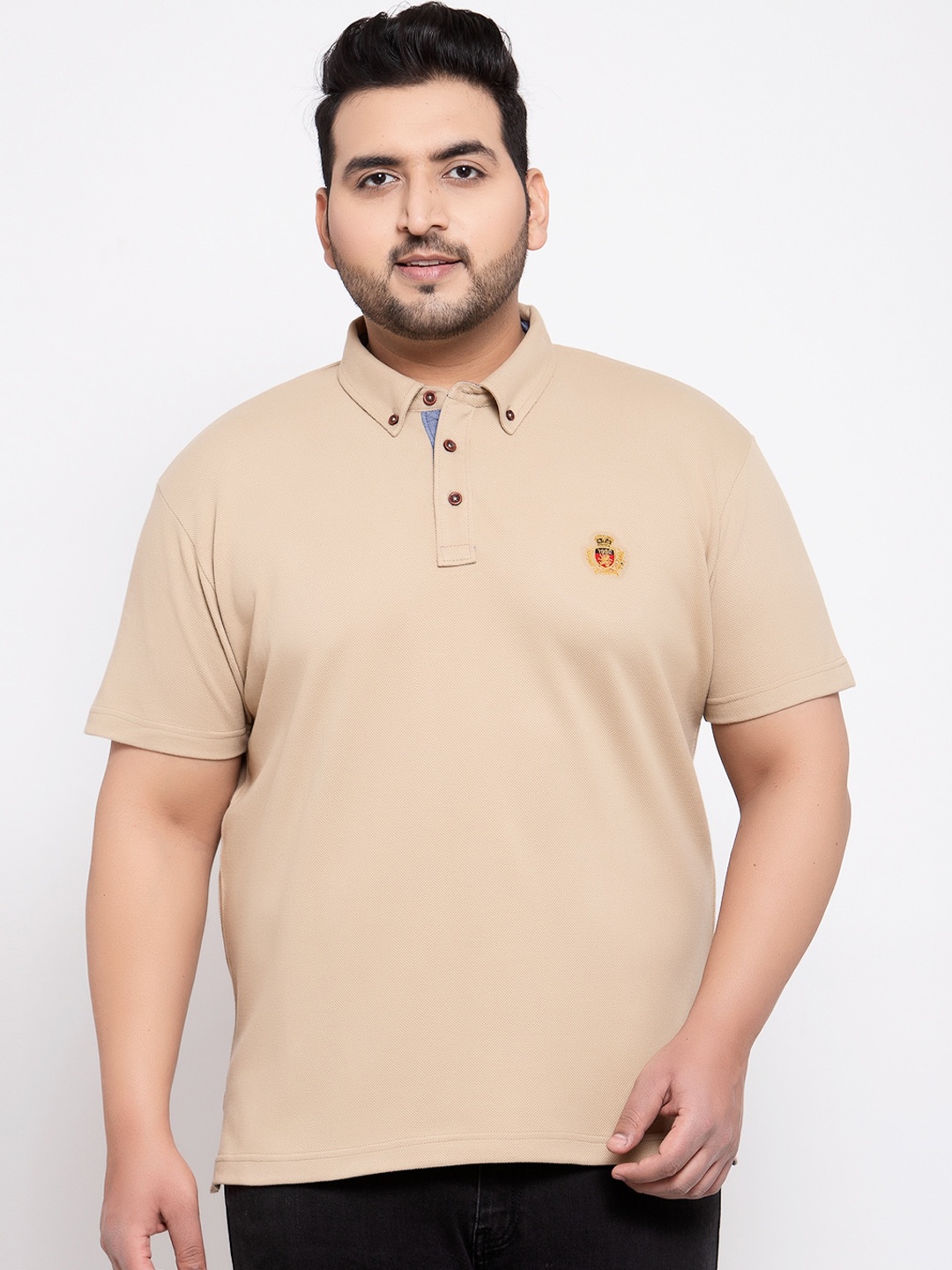 

plusS Men Beige Solid Polo Collar T-shirt