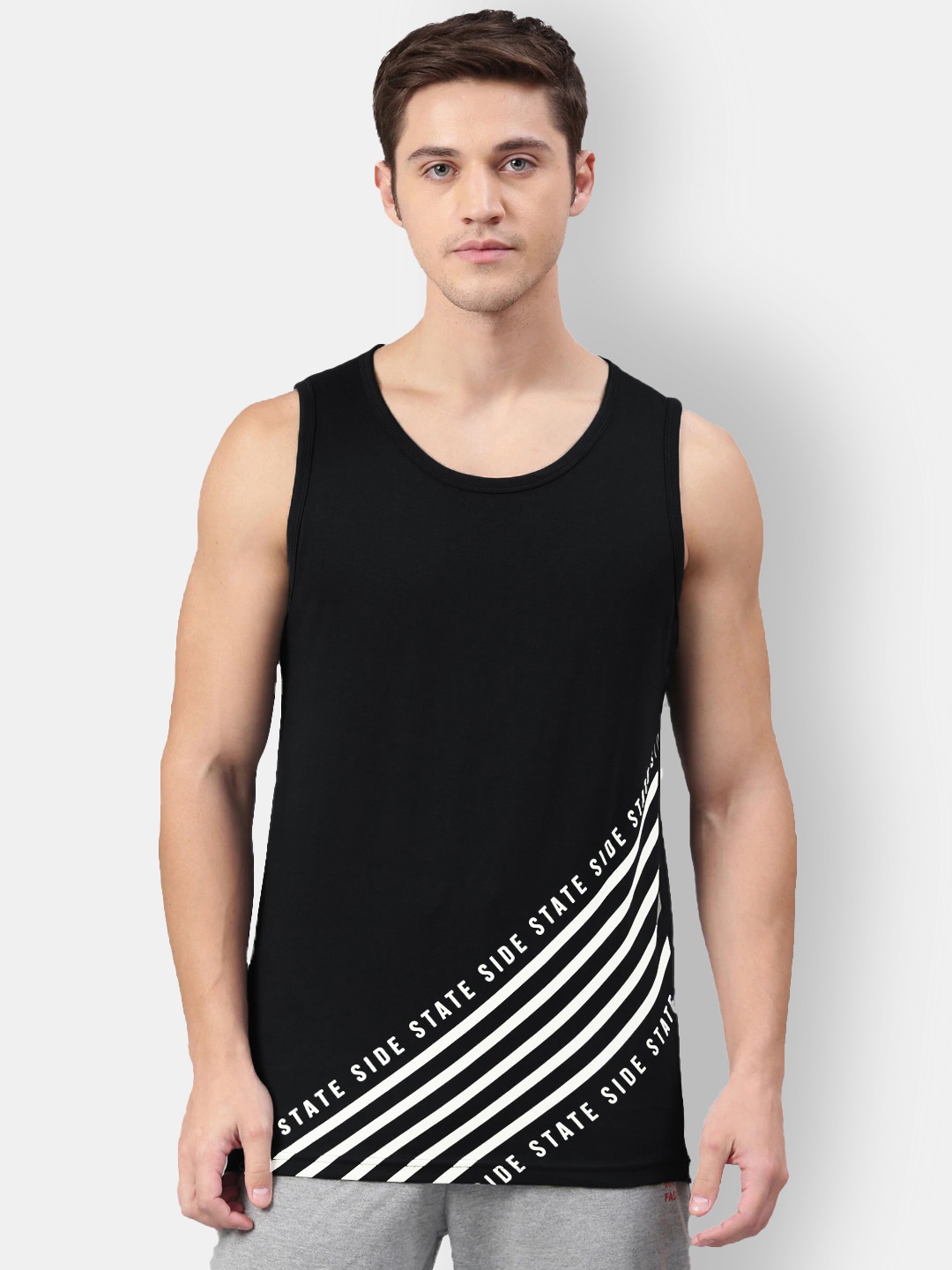 

Maniac Men Black Striped Round Neck T-shirt