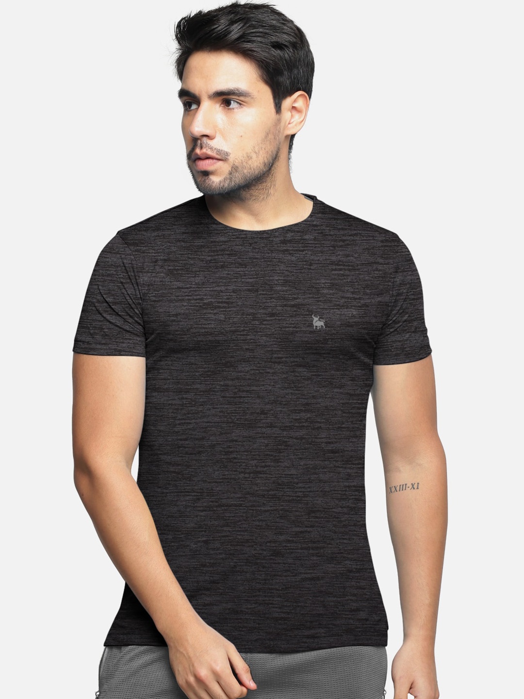 

BULLMER Men Charcoal Self Design Round Neck T-shirt