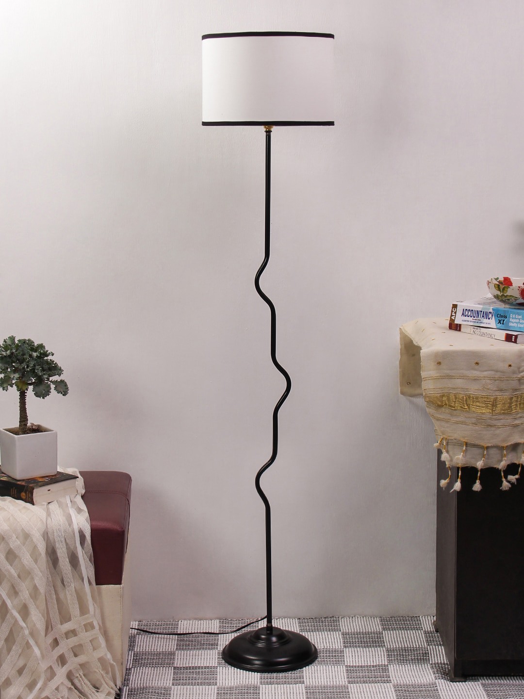 

Devansh White & Black Solid Traditional Club Lamp with Shade