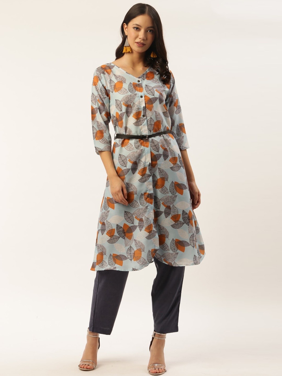 

shiloh Women Blue Floral Printed Kurta