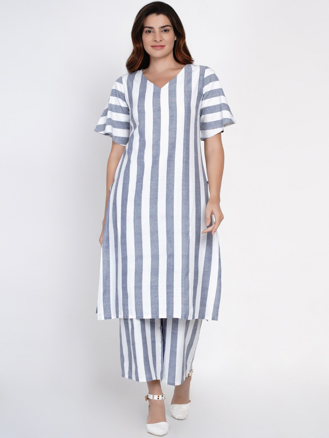 

FABNEST Women Blue & White Striped Kurta with Trousers