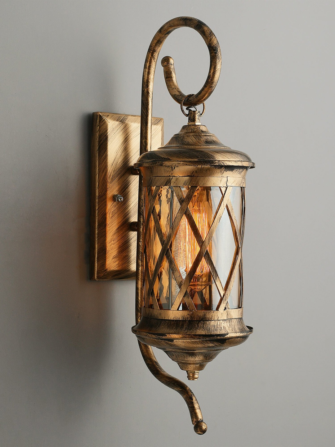 

Homesake Bronze-Toned Textured Classic Country Armed Sconce Lamp