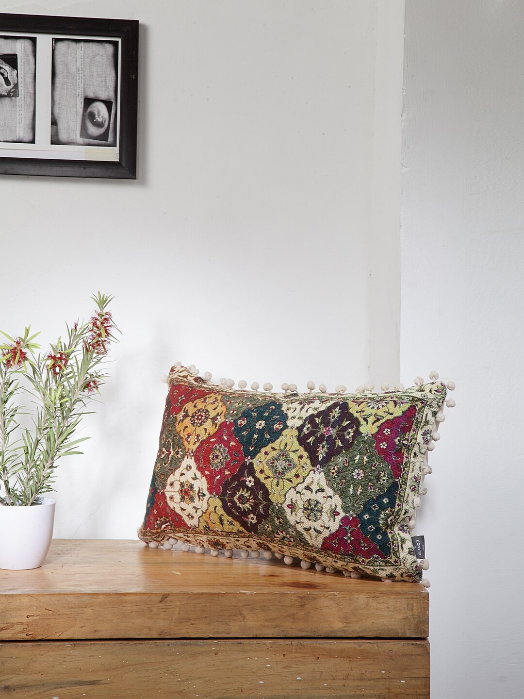 

BLANC9 Red & Green Digitally Printed Rectangular Cushion Cover