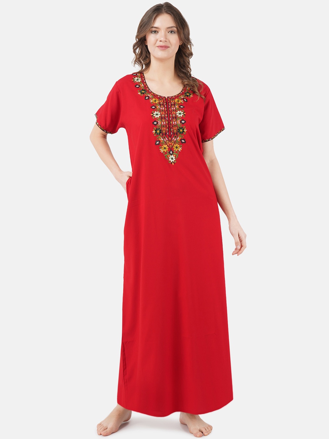 

KOI SLEEPWEAR Red & Green Embroidered Cotton Nightdress