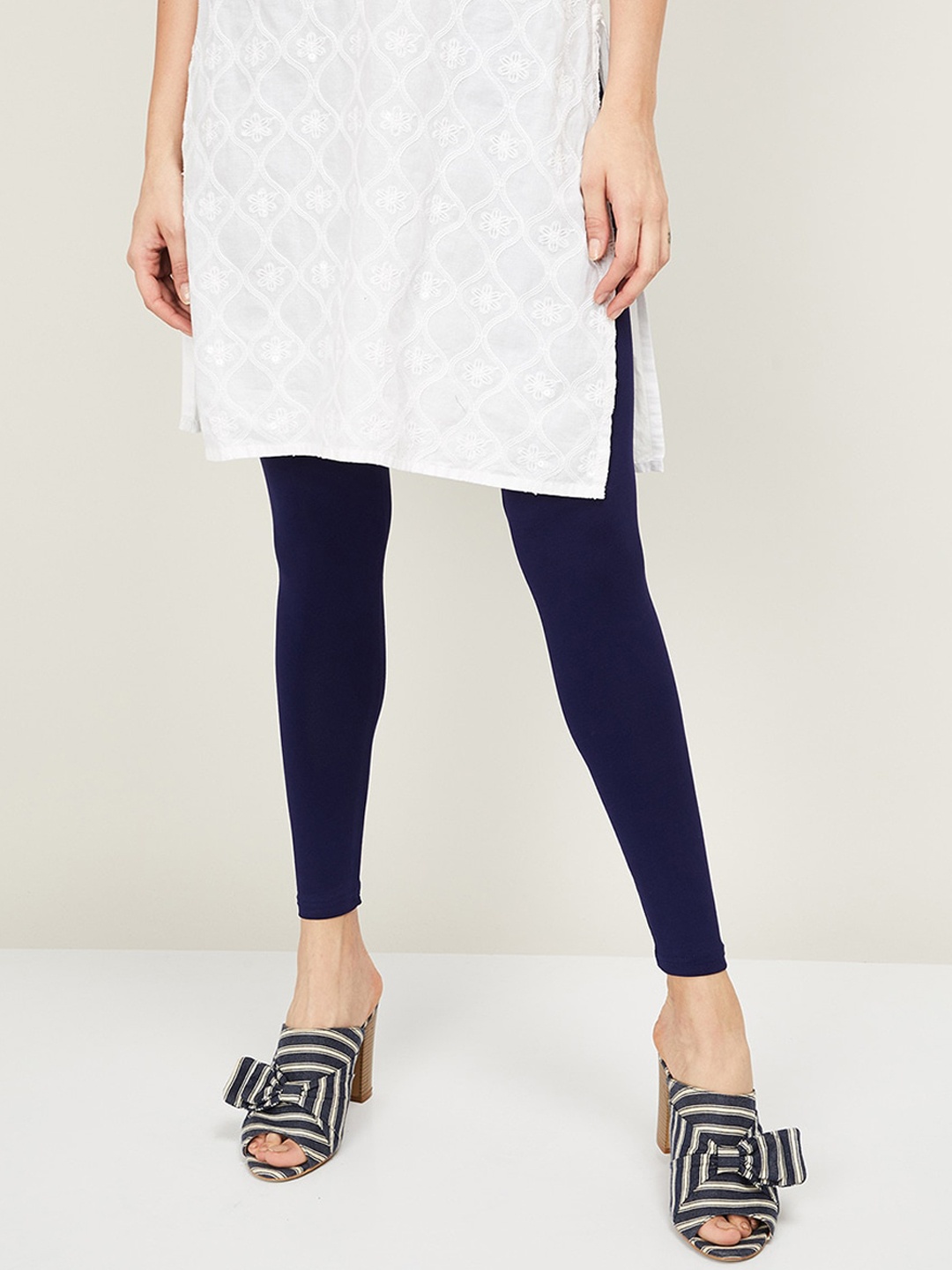 

Melange by Lifestyle Women Navy Blue Solid Ankle-Length Leggings