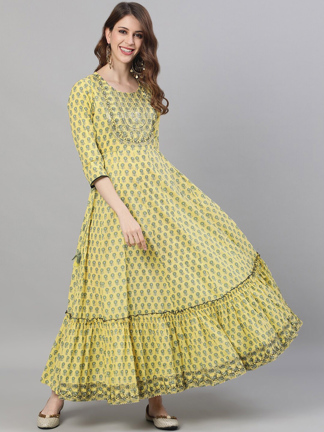 

Ishin Women Yellow Ethnic Motifs Sequinned Printed Kurta