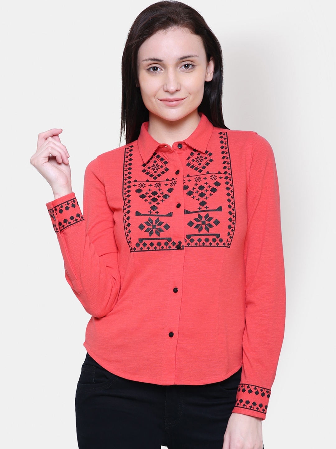 

Yaadleen Women Coral Pink & Black Regular Fit Printed Casual Shirt