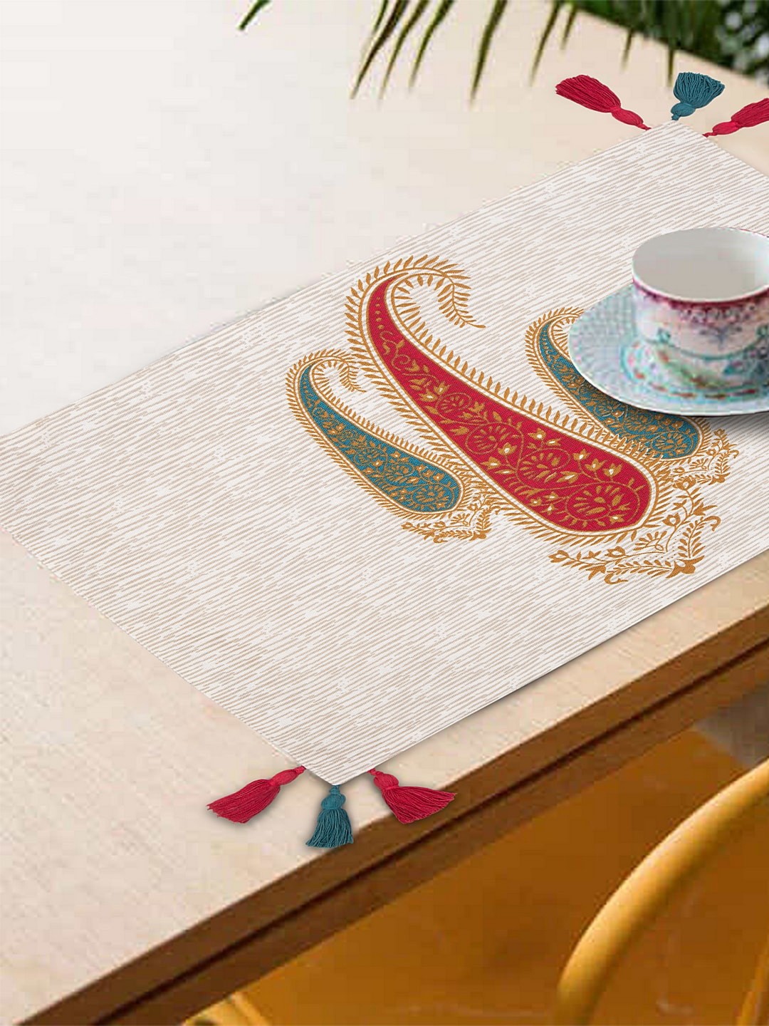 

BLANC9 Set of 6 Off-White & Red Ethnic Motifs Printed Table Placemats