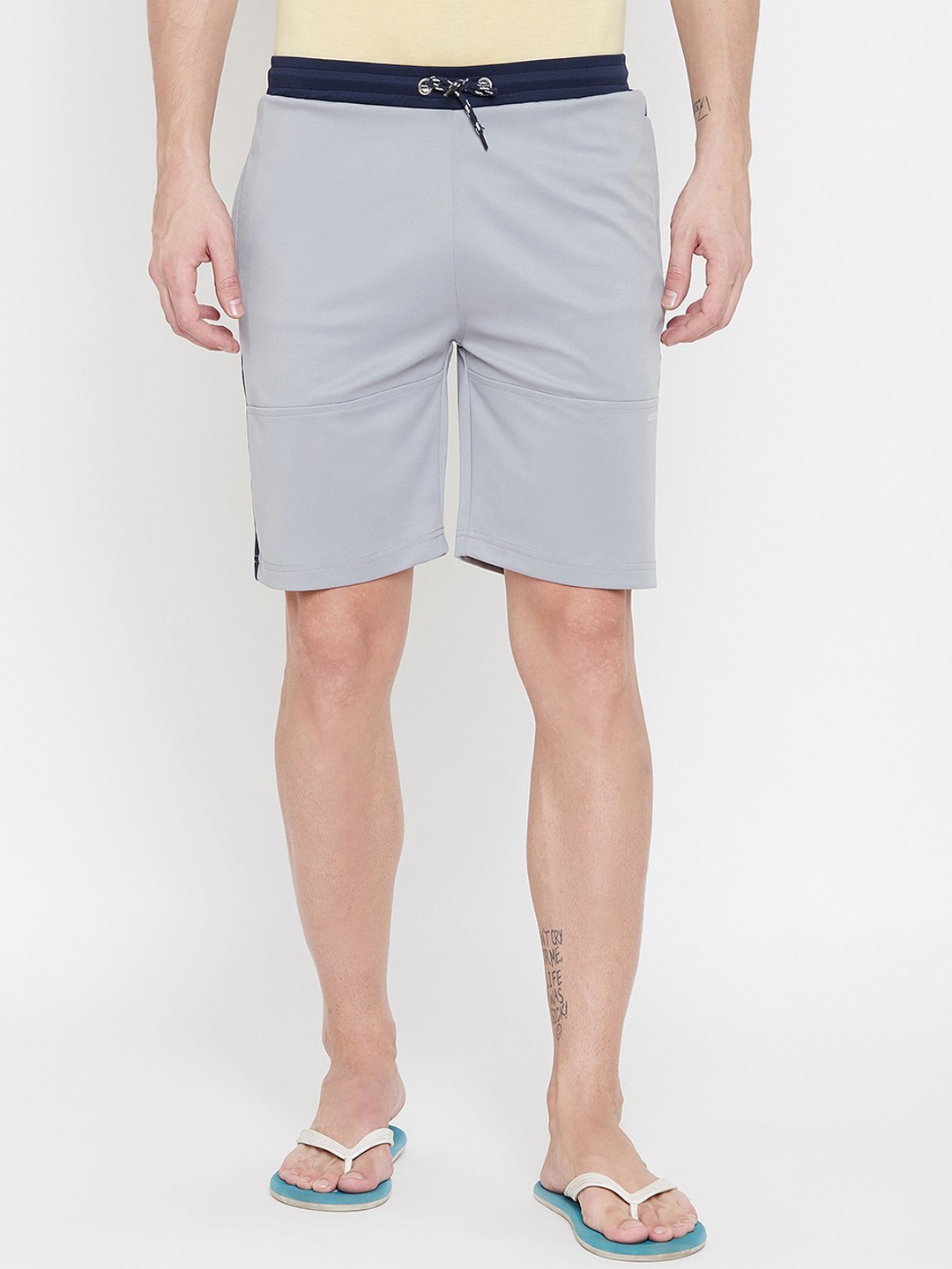 

armure Men Grey Solid Lounge Shorts