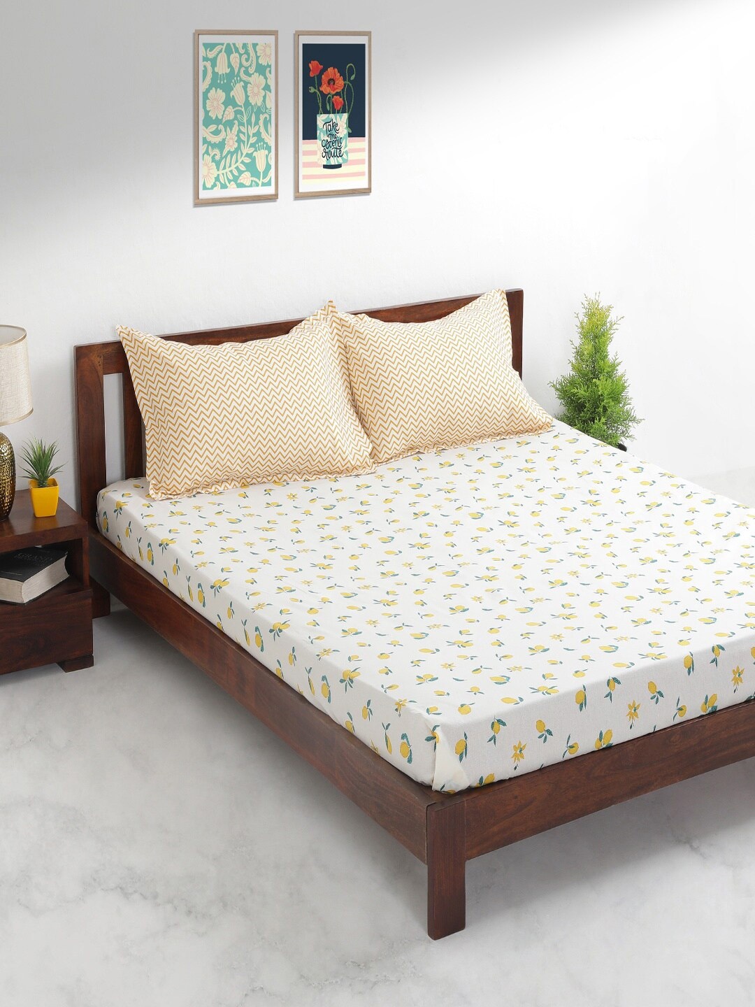 Chumbak White & Yellow Conversational 144 TC Cotton 1 Queen Bedsheet with 2 Pillow Covers