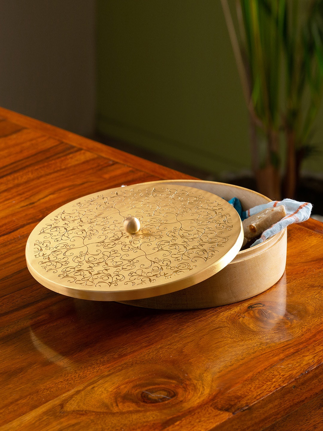 

ExclusiveLane Gold-Toned Floral-Etched Handcrafted Mango Wooden Chapati Box