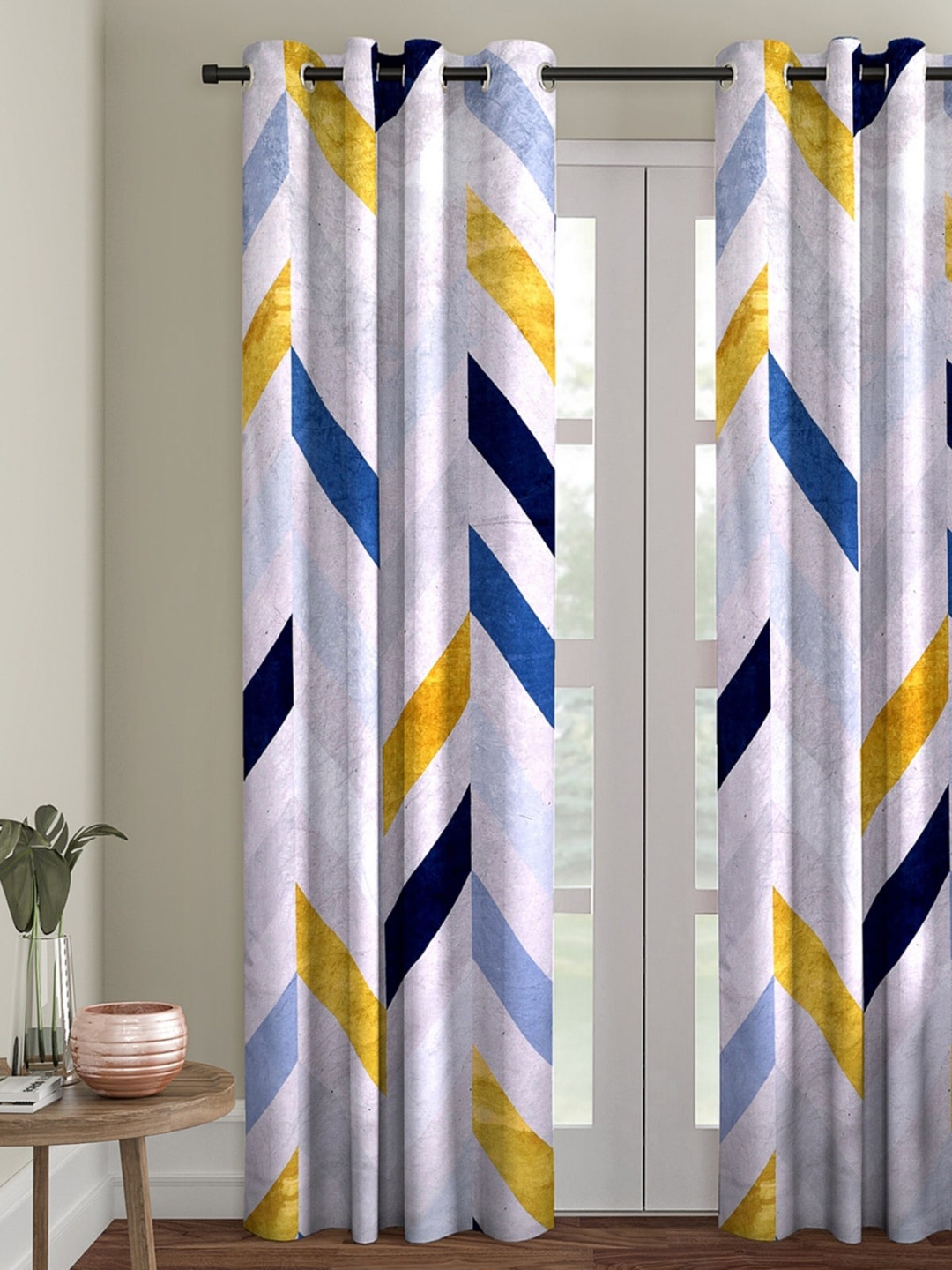

ROMEE Off-White & Blue Velvet Finish Room Darkening Single Door Curtain